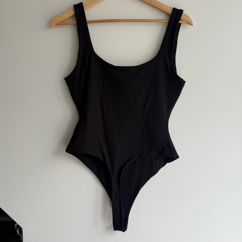 Naked Wardrobe Seamless Tank Bodysuit Size Large - Picture 2 of 8